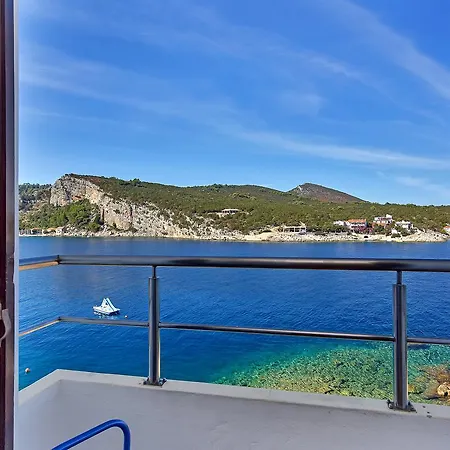 Triple Uvala Pokrivenik 2069j Maison d'hôtes