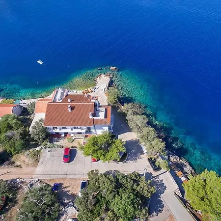 Triple Uvala Pokrivenik 2069j 3* Split